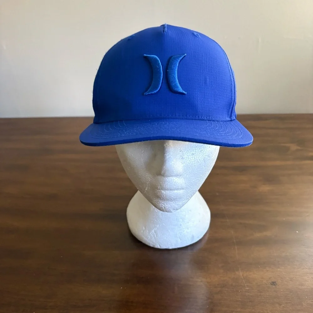 Hurley Blue Men's Hat Adjustable preppy sporty golf